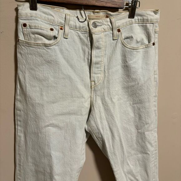 Levi’s Wedgie Icon Fit Denim in Faint Hearted- Size 29 - Picture 5 of 10